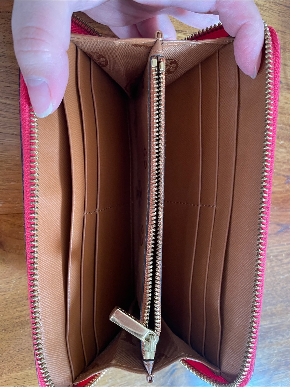 Tory Burch Pink Wallet - Picture 7 of 8